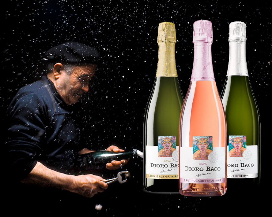 Dioro Baco el mejor cava del mundo Benito Escudero degollando una botella de cava.